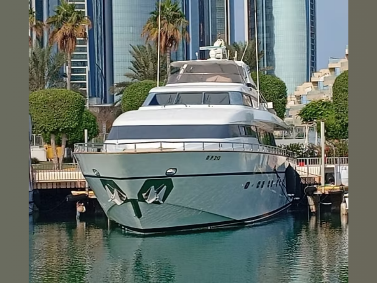 Luxx White 88ft Yacht