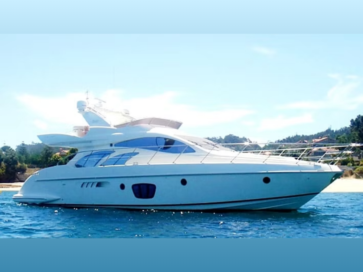 Luxx 55ft Yacht